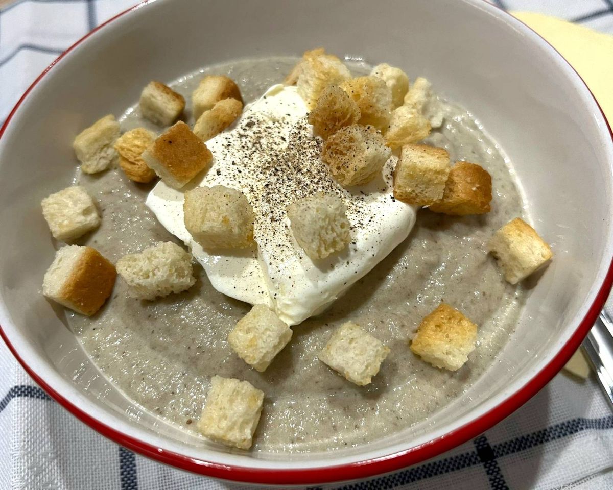 Supă Cremă de Ciuperci 