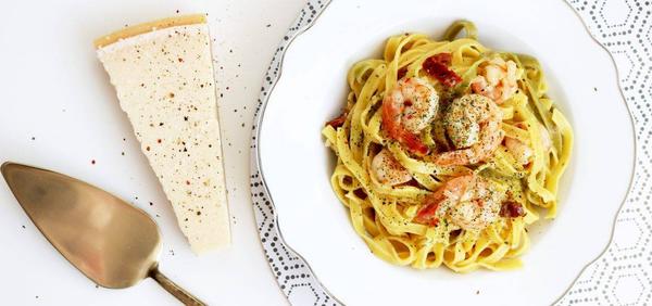 Paste cu Creveți și Usturoi